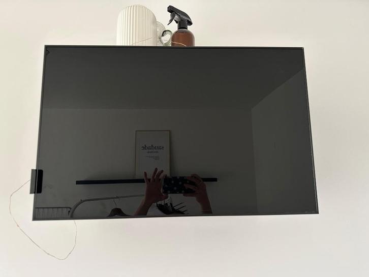 IKEA BESTA opbergkastje met rookglazen deur, Huis en Inrichting, Kasten | Overige, Zo goed als nieuw, Ophalen