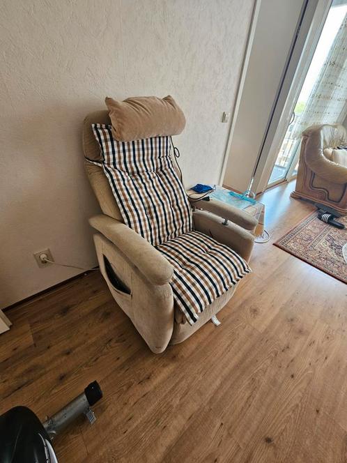 Electrische fauteuil /stoel, Huis en Inrichting, Fauteuils, Gebruikt, 75 tot 100 cm, Ophalen