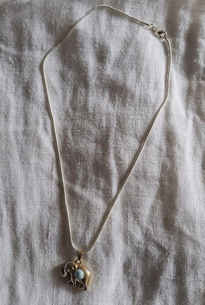 Zilveren Ketting met Olifant Hanger & Blauwe Calciet, Sieraden, Tassen en Uiterlijk, Kettingen, Zo goed als nieuw, Zilver, Zilver