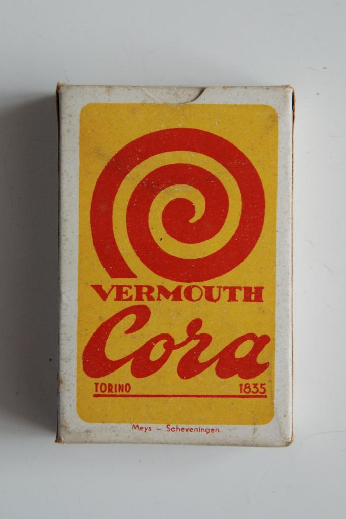 Oude Cora Vermouth Torino 1835 speelkaarten incl. joker, Verzamelen, Speelkaarten, Jokers en Kwartetten, Speelkaart(en), Ophalen of Verzenden