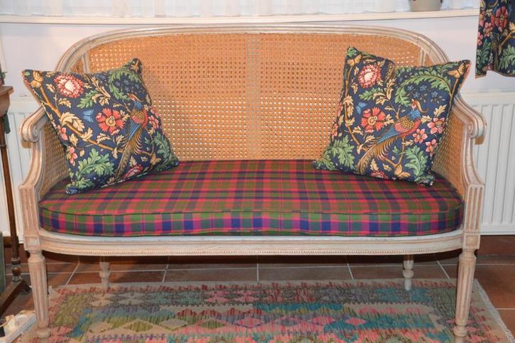Fraai antiek webbing bankje, Antiek en Kunst, Antiek | Meubels | Stoelen en Banken, Ophalen