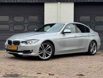 BMW 3-Serie 320i ACC XENON LEER GROOT SCHERM ORIG NL STOELVE beschikbaar voor biedingen