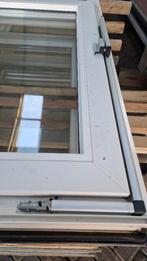 Kunststof raamkozijnen met kiepraam en luchtrooster ( 272 ), Kunststof, Gebruikt, Raamkozijn, Nvt