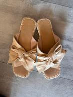 Slippers, Ophalen of Verzenden, Zo goed als nieuw