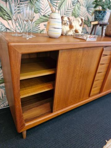 Deens mid century design Dyrlund kast / sideboard / dressoir beschikbaar voor biedingen