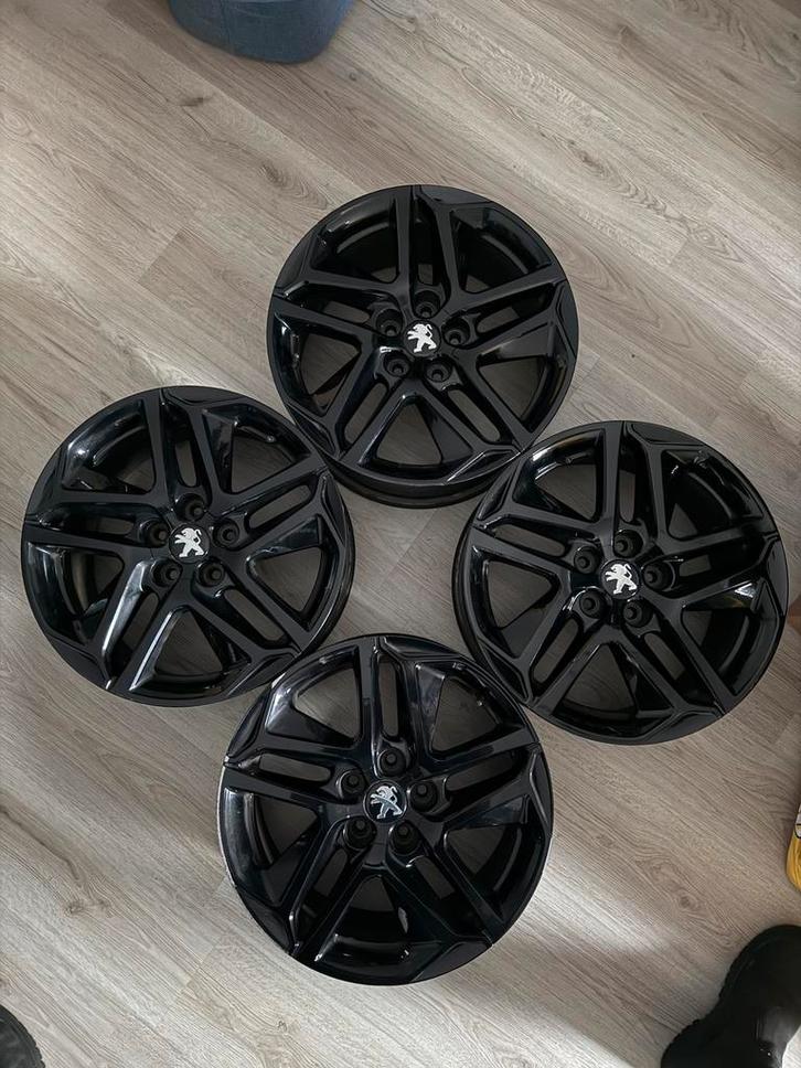 Peugeot velgen 17 inch gt-line, Auto-onderdelen, Banden en Velgen, Velg(en), Winterbanden, 17 inch, 225 mm, Personenwagen, Gebruikt