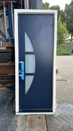 NIEUWE Kunststof voordeur 940 x 2350, Doe-het-zelf en Verbouw, Kozijnen en Schuifpuien, Kunststof, Deurkozijn, Nieuw, Inclusief glas