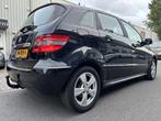 Mercedes-Benz B-Klasse 160 / 120 DKM (bj 2011), Voorwielaandrijving, Euro 5, Stof, Zwart