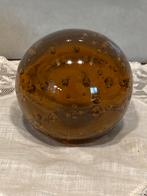 Glazen presse papier, amberkleur (250924), Antiek en Kunst, Ophalen of Verzenden