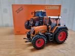 Fendt 817 Vario Kommunal 1:32 van Universal Hobbies limited, Hobby en Vrije tijd, Ophalen of Verzenden, Zo goed als nieuw, Tractor of Landbouw