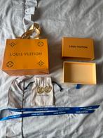 Louis Vuitton Oorbellen - Gouden Hoops met LV Logo, Sieraden, Tassen en Uiterlijk, Oorbellen, Ophalen of Verzenden, Zo goed als nieuw
