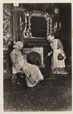 Ansichtkaart Friese klederdracht, Verzenden, 1940 tot 1960, Gelopen, Friesland