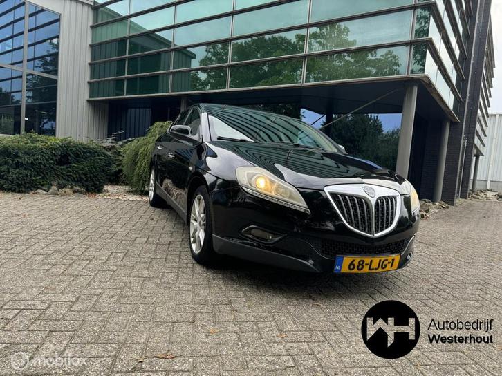 Lancia Delta 1.4-16V Oro Dealer onderhouden Navigatie NWE AP, Auto's, Lancia, Bedrijf, Te koop, Delta, ABS, Airbags, Airconditioning
