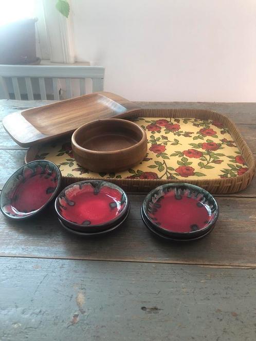 VINTAGE KERAMIEK STUDIO TRAY ROTAN HOUT KOM, Verzamelen, Retro, Huis en Inrichting, Ophalen of Verzenden