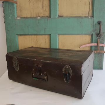 Kist koffer metaal ijzer origineel 50 x 31 x 19,5 cm beschikbaar voor biedingen