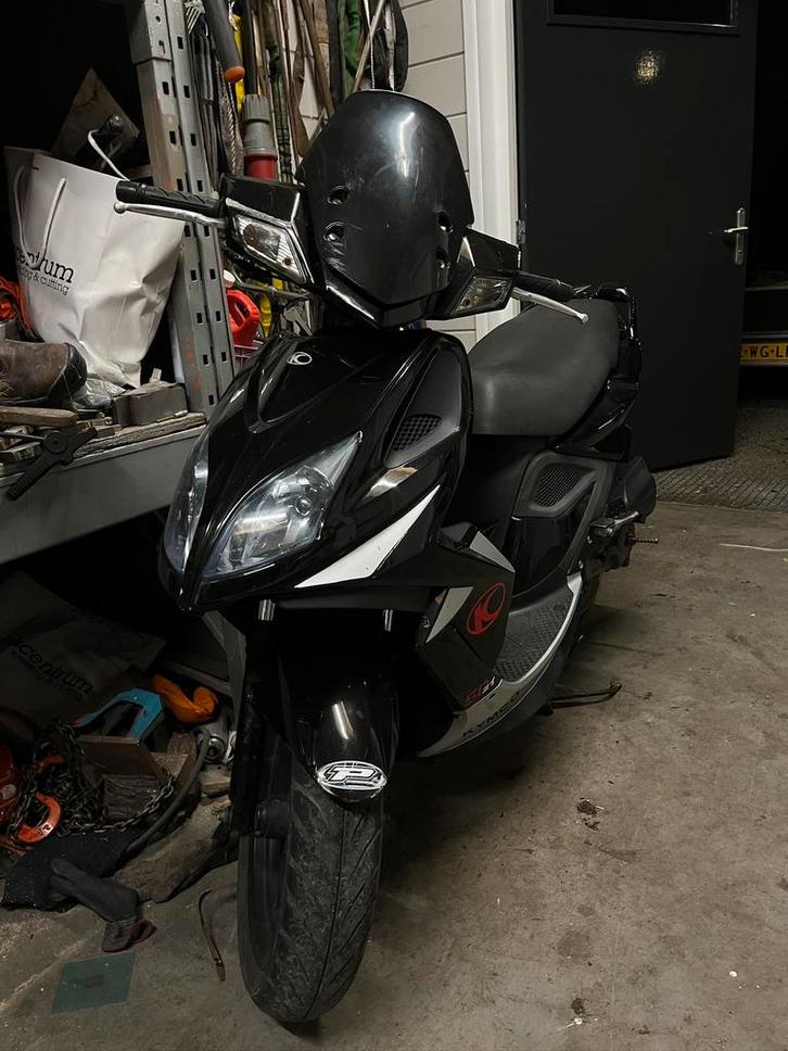 Kymco Super 8, Fietsen en Brommers, Scooters | Kymco, Gebruikt, Super 8, Maximaal 45 km/u, Tweetakt, Ophalen
