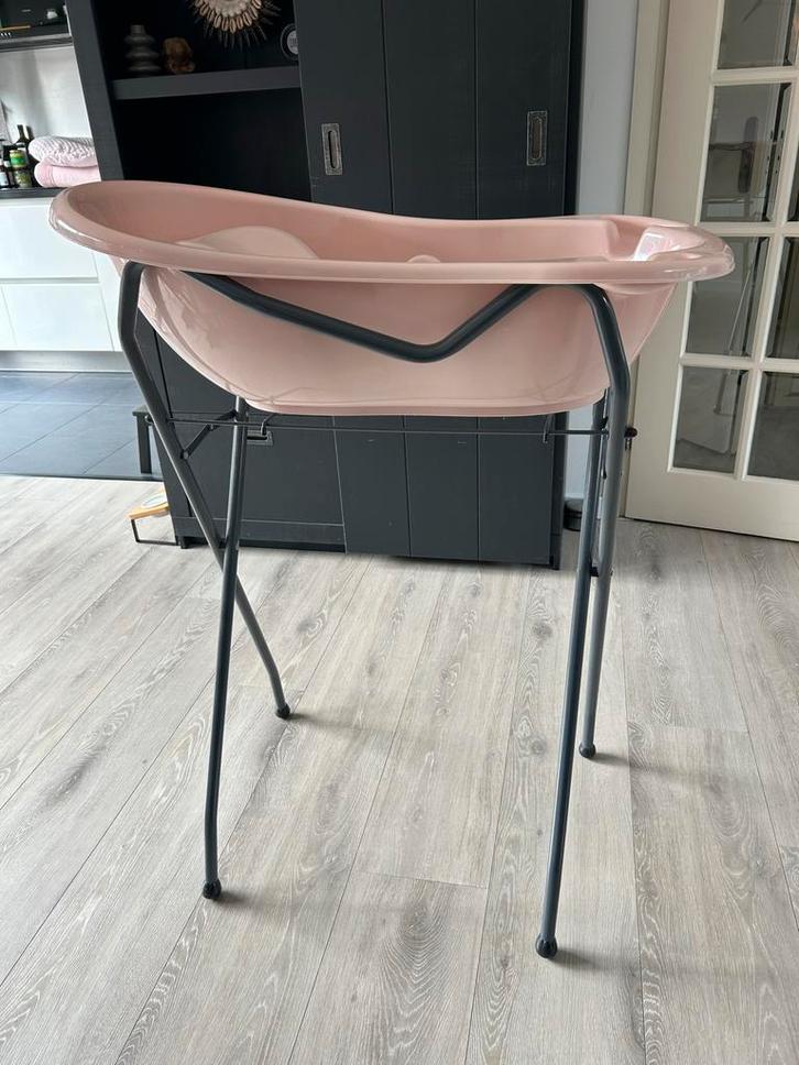 Babybadje met Standaard, Kinderen en Baby's, Badjes en Verzorging, Zo goed als nieuw, Badje, Overige merken, Standaard, Ophalen