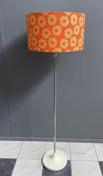 60 jaren Vloer lamp grote oranje bloem stoffen kap 2 lampen, Huis en Inrichting, Lampen | Vloerlampen, Ophalen, Vintage, 150 tot 200 cm