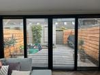 Aluminium luxaflex zwart 110,4 x 232, Doe-het-zelf en Verbouw, Kozijnen en Schuifpuien, Raamkozijn, Aluminium, Zo goed als nieuw