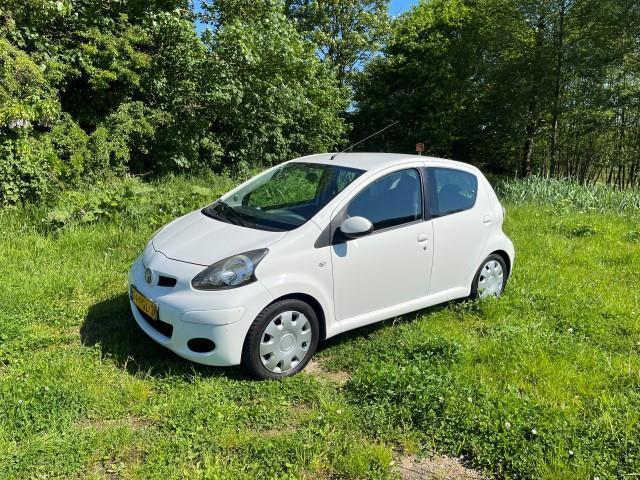 Toyota Aygo 1.0-12V Cool apk 11-04-2026, Auto's, Toyota, Bedrijf, Te koop, Aygo, ABS, Airbags, Airconditioning, Centrale vergrendeling