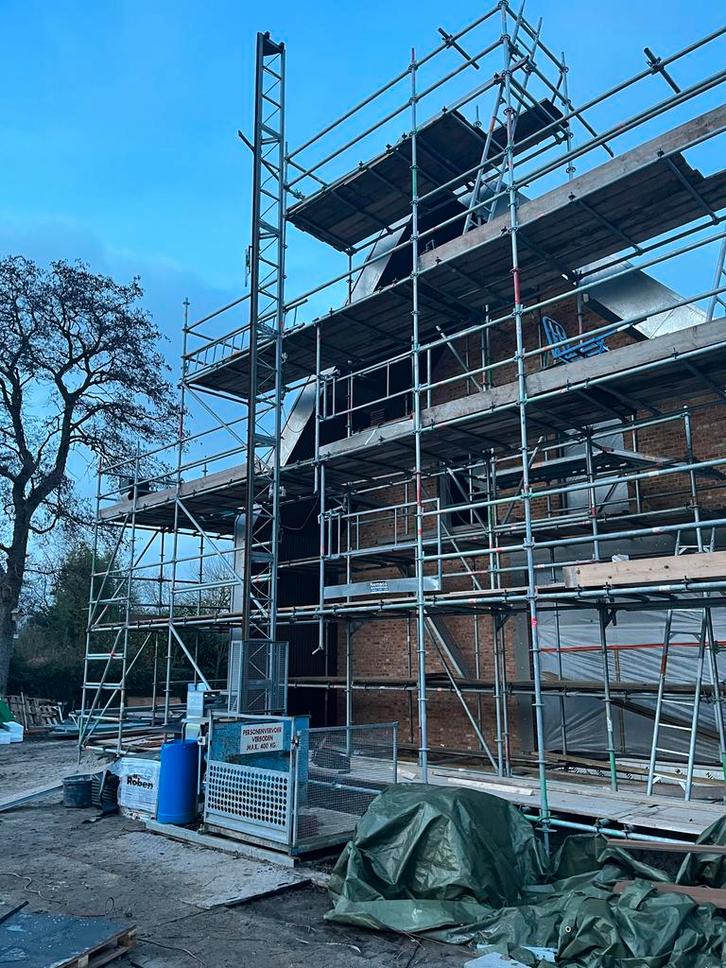 Tandheugel bouwlift 10,5 meter te koop, Doe-het-zelf en Verbouw, Bouwliften, Gebruikt, Bouwlift, Ophalen