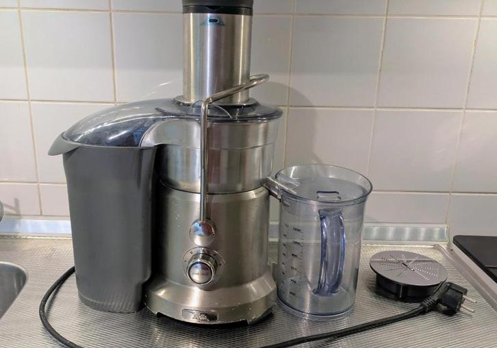 Solis sapcentrifuge multi 847, Witgoed en Apparatuur, Juicers, Gebruikt, Sapcentrifuge, Elektrisch, Ophalen