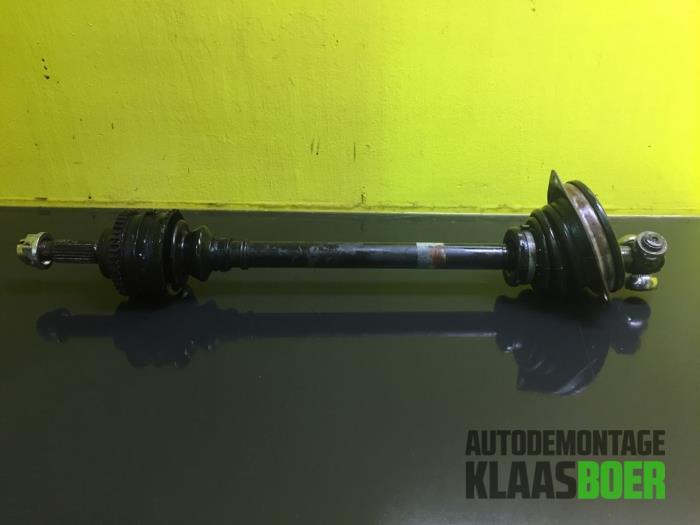 Aandrijfas links-voor van een Renault Kangoo, Auto-onderdelen, Remmen en Aandrijving, Renault, Gebruikt, 6 maanden garantie, 12 maanden garantie