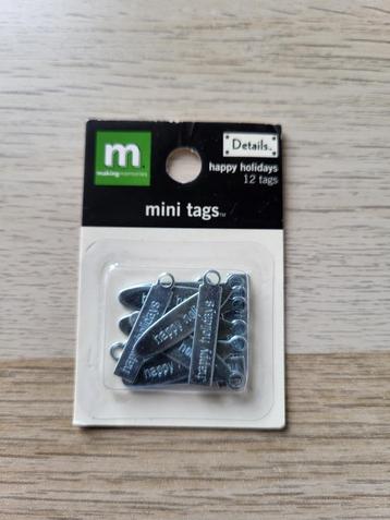 Making Memories Metal Mini Tags Happy Holidays #23347 beschikbaar voor biedingen