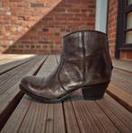 Sendra korte cowboyboots 11327 pearl

mt 39, Sendra, Overige kleuren, Verzenden, Lage of Enkellaarzen