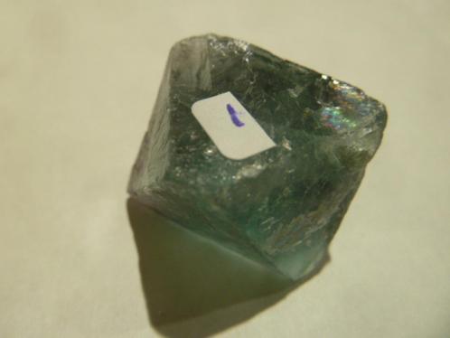 Fluoriet oktaeder (01), Verzamelen, Mineralen en Fossielen, Mineraal, Ophalen of Verzenden