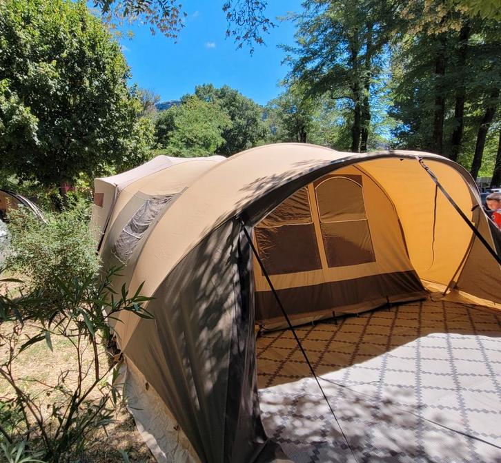 Mooie, nette cabanon neptune 2009, Caravans en Kamperen, Vouwwagens, Cabanon, meer dan 6, Beige, Aanwezig, Ophalen