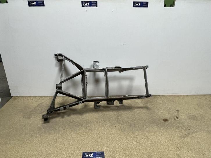 DAF Koplampframe rechts 1396937 / 1439349 / 1862946, Auto-onderdelen, Overige Auto-onderdelen, Gebruikt