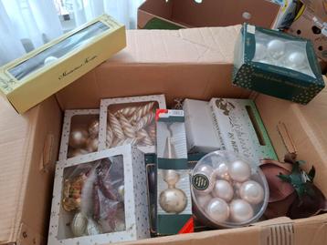 Kerstballen beschikbaar voor biedingen
