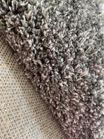 Hoogpolig vloerkleed 2.30x1.60 grijs/wit, Huis en Inrichting, Stoffering | Tapijten en Kleden, Ophalen, Wit, 150 tot 200 cm, 200 cm of meer