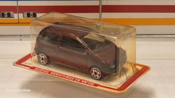 Guisval Renault Twingo Dark Red Metallic 1/64 beschikbaar voor biedingen