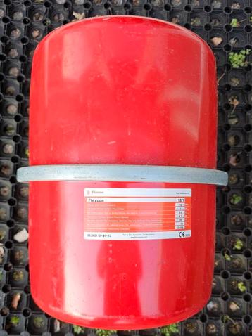 Flamco Expansievat. 18L 0,5 Bar. Graag vandaag ophalen  beschikbaar voor biedingen