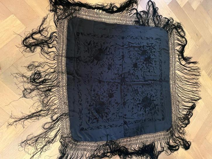 VINTAGE MANILLA FLAMENCO SJAAL ZIJDEN ZWART, Antiek en Kunst, Antiek | Kleding en Accessoires, Ophalen of Verzenden