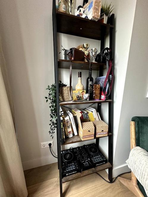 Ladderkast met 5 lagen - Zwart/Bruin, Huis en Inrichting, Woonaccessoires | Wandplanken en Boekenplanken, Zo goed als nieuw, Ophalen