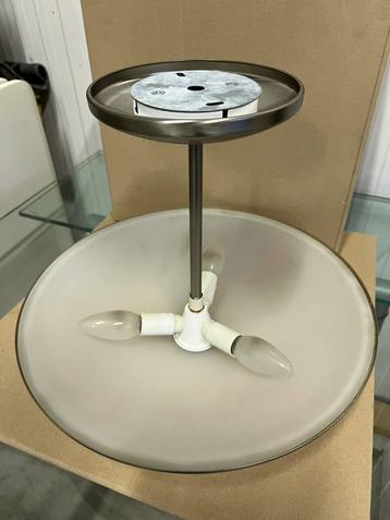 Vintage Design Tafellamp Stijlvol - Jaren 30-50 met 3 lampen beschikbaar voor biedingen