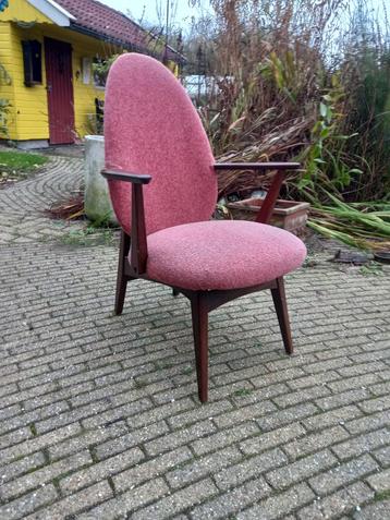 Retro mid century fauteuil  beschikbaar voor biedingen