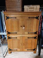 Een prachtige kast, ziet er netjes uit., Ophalen, Zo goed als nieuw, 25 tot 50 cm
