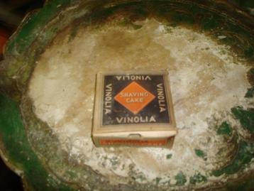 Vinolia shaving cake antiek beschikbaar voor biedingen