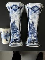 Delftsblauw- 2 Kasteel Vazen-Mosa-Decor 500 A, circa 1920, Antiek en Kunst, Antiek | Vazen, Ophalen of Verzenden