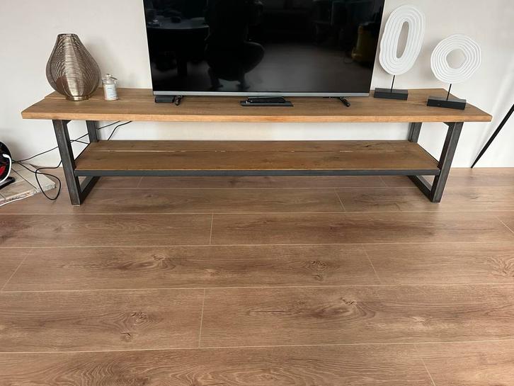 Tv Meubel - 190cm breed, Huis en Inrichting, Kasten | Televisiemeubels, Gebruikt, Minder dan 100 cm, 150 tot 200 cm, 25 tot 50 cm
