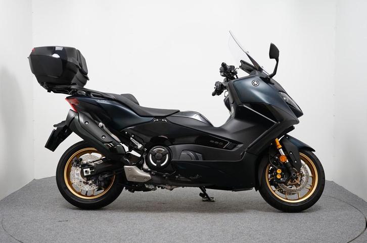 Yamaha T-MAX 650 TECH MAX (bj 2022), Motoren, Motoren | Yamaha, Bedrijf, Scooter, 12 t/m 35 kW, ABS, Cruise Control, Handvatverwarming