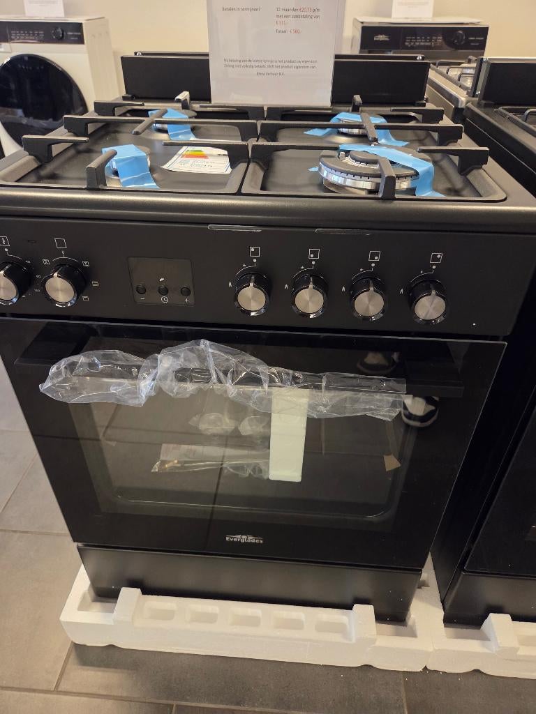 Everglades fornuis zwart, Witgoed en Apparatuur, Fornuizen, Nieuw, Vrijstaand, Gas, 4 kookzones, 85 tot 90 cm, 45 tot 60 cm, Hete lucht