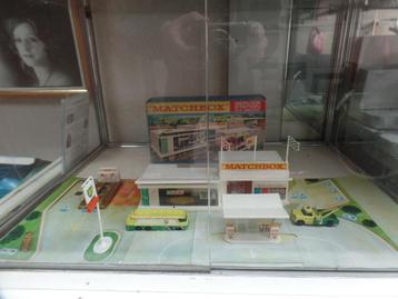 Matchbox Tankstation met layout beschikbaar voor biedingen