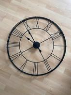 Grote zwarte wandklok, Huis en Inrichting, Woonaccessoires | Klokken, Ophalen, Gebruikt, Analoog, Wandklok