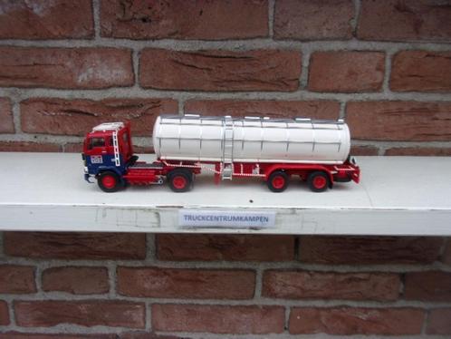 Tekno  Volvo  F88  met  Klassieke  Tankoplegger  van  W. Vos, Hobby en Vrije tijd, Modelauto's | 1:50, Nieuw, Bus of Vrachtwagen