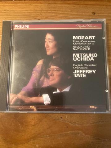 Mozart - Piano Concertos No 22 KV482 / No 23 KV488 (Mitsuko beschikbaar voor biedingen